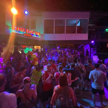 Blanco Beach Bar Hostel Phiphi-szigetek Kültér fotó